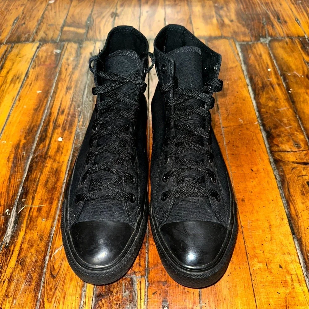 Converse Chuck Taylor All Star High Top Sneakers Unisex M10 W12 Black Lace Up